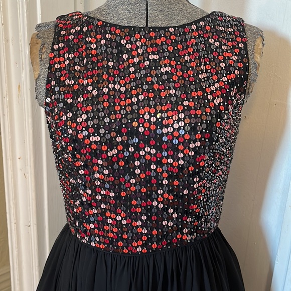 Shoshanna NWT Sequin Evie Swing Dress Red Black Beaded Mini Party Occasion, sz 2 - Picture 5 of 17